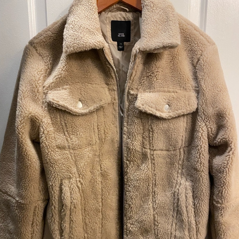 River island quality men’s teddy material jacket